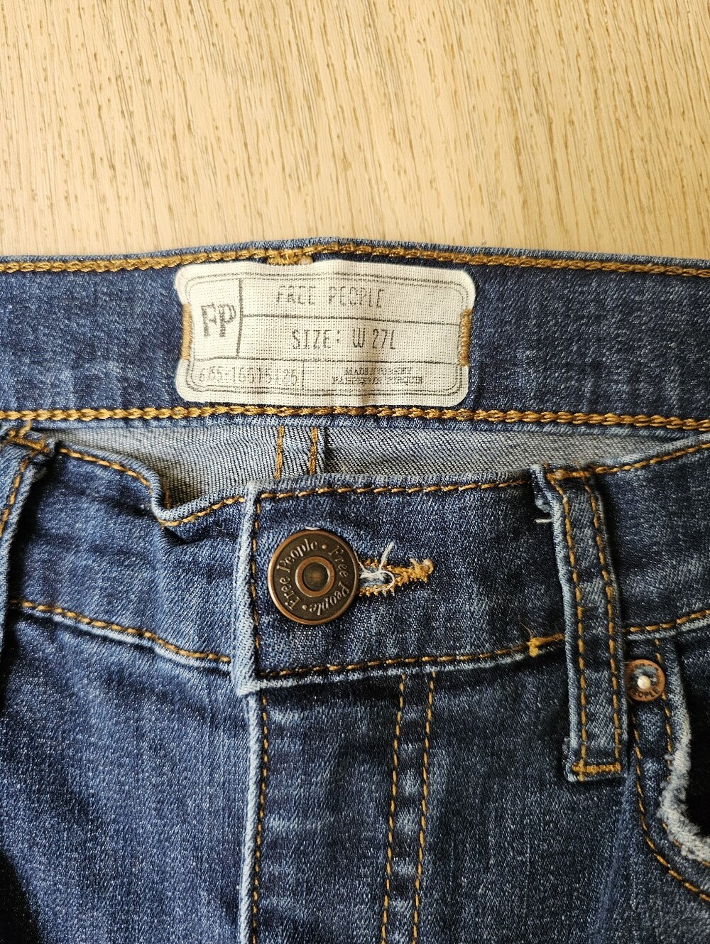 Free People High Rise Busted Knee Tapered Skinny Jeans 27L - Picture 8 of 11